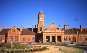maryborough-railway-station-day